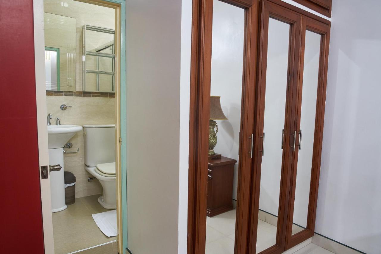 Departamentos Marcecilia De 2 Y 3 Habitaciones En El Centro De Manta Buitenkant foto