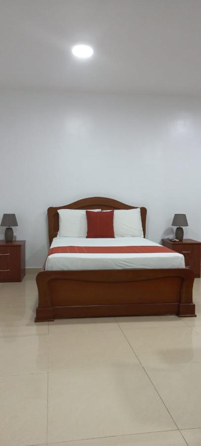 Departamentos Marcecilia De 2 Y 3 Habitaciones En El Centro De Manta Buitenkant foto
