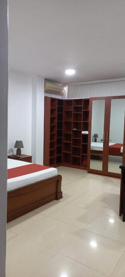 Departamentos Marcecilia De 2 Y 3 Habitaciones En El Centro De Manta Buitenkant foto