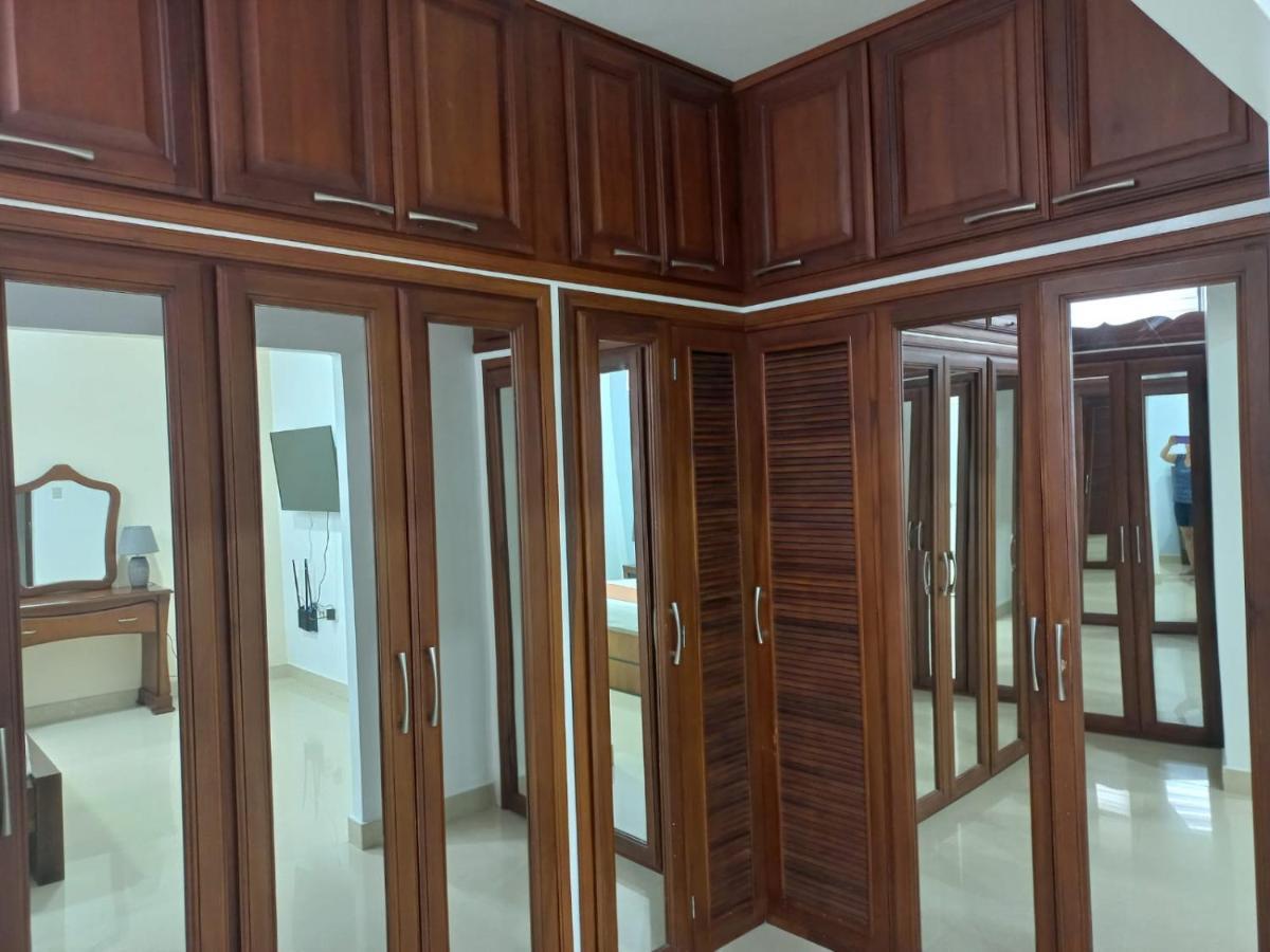 Departamentos Marcecilia De 2 Y 3 Habitaciones En El Centro De Manta Buitenkant foto